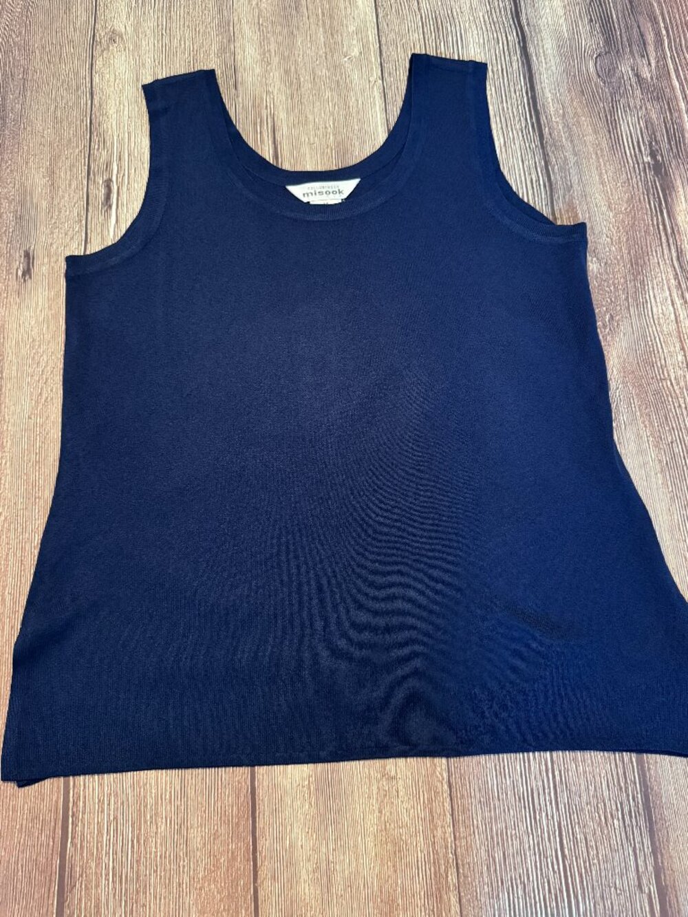Misook Navy Sleeveless Tank Size M